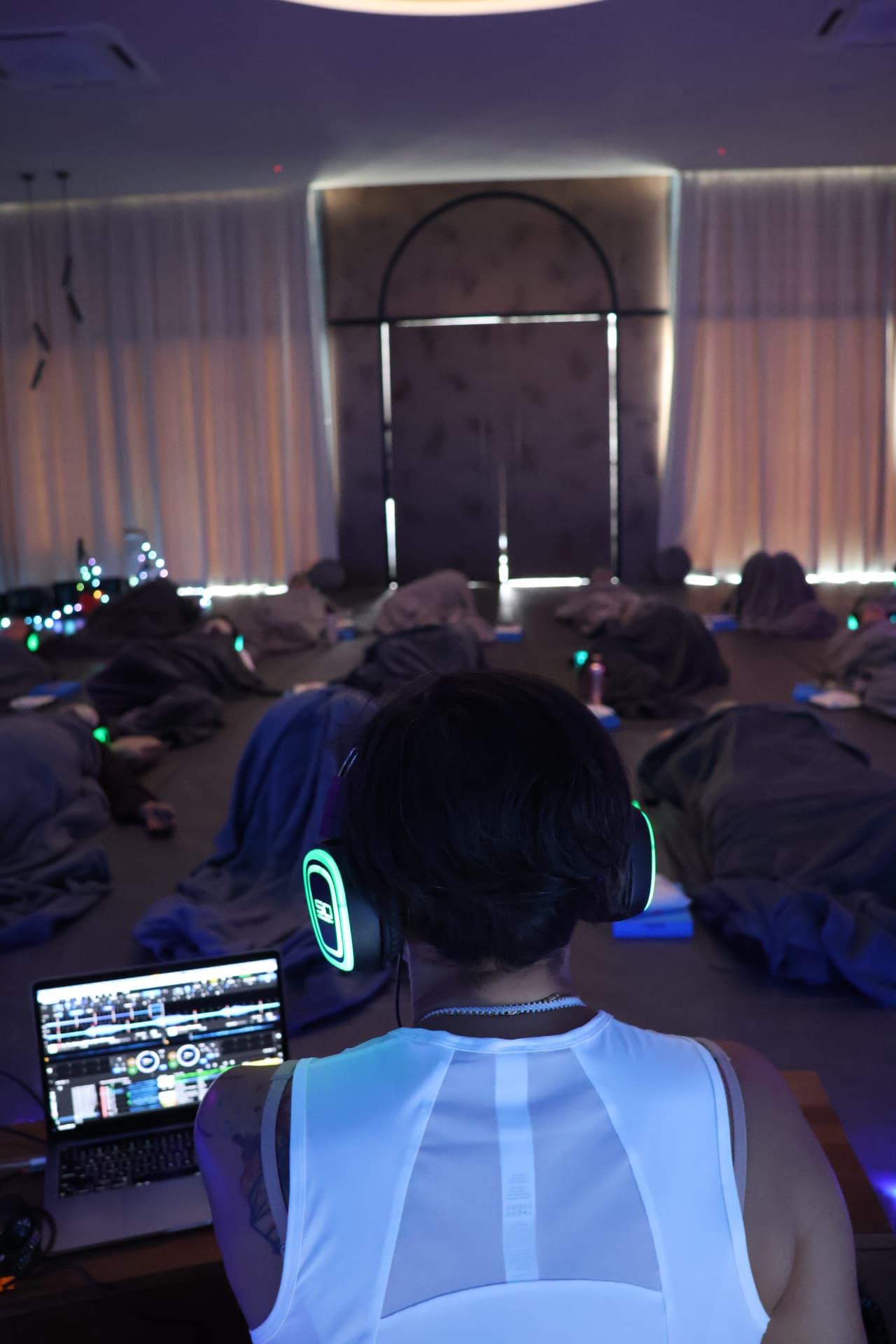 Facilitator overlooking the room during the sound journey